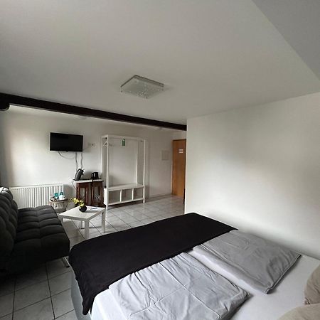 Mikroapartments Klarenthal Saarbrücken Kültér fotó
